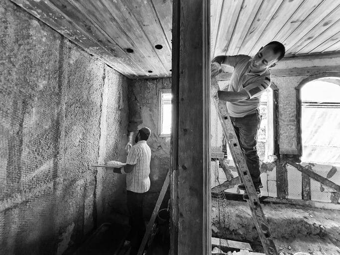 Ιδιοκτήτης ή παρουσίαση εταιρείας Leo Construction